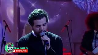 Wagner Moura cantando quotTuyoquot de Rodrigo Amarante [upl. by Repsihw]