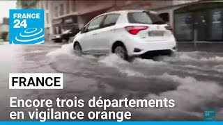 Encore trois départements en vigilance orange pluieinondation • FRANCE 24 [upl. by Agee]