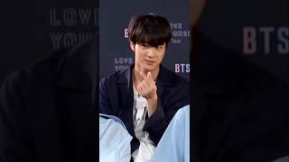 Jins sneeze disturbing the interviewbtsshortsjinrmjiminjhopebtsshorts [upl. by Riay834]