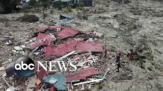 More than 1400 dead thousands injured after Indonesia quake [upl. by Artsa]