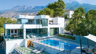 Modern Luxury situated in the middle of a Golf course Costa Blanca Spain 4K [upl. by Brodsky767]