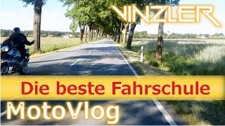 Motorrad Fahrschule » Tipps « Die beste Fahrschule aussuchen  Motovlog 24 [upl. by Annaehr]