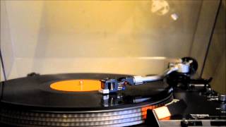 Massive Attack  Teardrop Vinyl Technics SL1900 [upl. by Snowber]