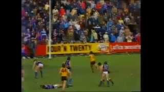 Leigh Matthews kicks two goals in a minute [upl. by Ramuk802]