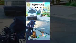 Yall think he gonna make it big fortnite fortnitebattleroyale fortniteclips singing [upl. by Ornie]