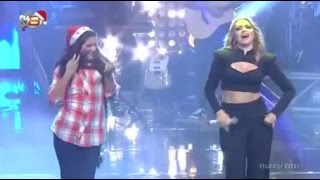 Hadise  Deli Oğlan TV8 Yılbaşı Konseri 2013 [upl. by Hsinam]