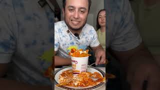 Competencia quien prepara la mejor maruchan picante mukbang humor [upl. by Arretak]