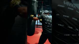 Boxing Try this one📌 boxing training boxingtraining workout fitness boxeo boxinglife [upl. by Nettirb]