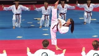 Corée du Sud performance de taekwondo dans un nouveau stade [upl. by Artimed]