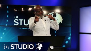 Cest quoi la présence de Dieu   In Studio  Francis Ngawala [upl. by Odlopoel]