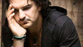 quot18 motivos pa dejartequot Quien  Ricardo Arjona [upl. by Gannie260]