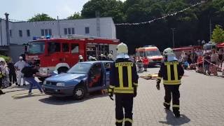 Vorführung Verkehrsunfall 140 Jahre Feuerwehr Greifswald [upl. by Nikaniki]