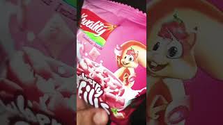 Kwality🤤🤤Goodness Inside Strawberry 🍓🍓 Fills Chocosytshorts [upl. by Aramoy]