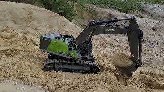 Life of a RC Construction Worker RC Excavators advanced tip and trick working with Dumptruck 3 [upl. by Ailugram]