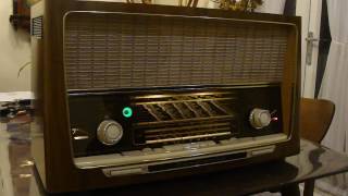 GRAETZ Fantasia vintage radio [upl. by Nylyoj898]