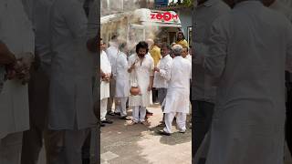 Himesh Reshammiya looks DEVASTED at his fathers funeral during the rituals 🥺🙏 himeshreshammiya [upl. by Ydahs]