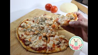 Pizza fruit de mer وصفة البيتزا [upl. by Meilen862]