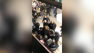 Los cánticos de los Boixos Nois en el metro de Lyon [upl. by Anazraf981]