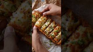 Desi Flavors Wali Garlic Bread Recipe  Fun2ooshFood shorts [upl. by Thema131]