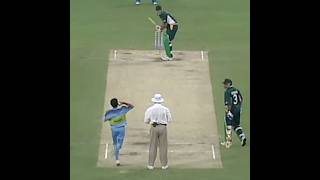 Ajit Agarkar Sets Up Inzamam With Magical Swing Bowling [upl. by Lashondra]