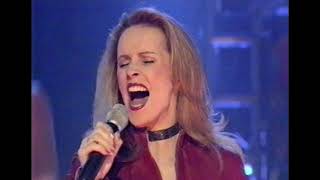 Sheena Easton  Giving Up Giving In Live 2000 HD [upl. by Nidnal169]