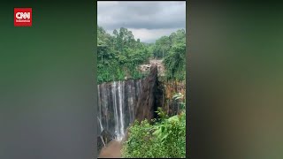 Detik detik Banjir Lahar Semeru Terjang Wisata Tumpak Sewu [upl. by Shanda]