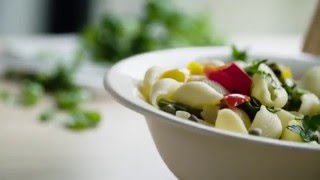 Pastasalade met  Salade aux pâtes avec Vandemoortele vinaigrette Thousand Islands [upl. by Ailicec]