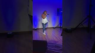 Julie B sings Girl Crush at New Market Va Eagles 101824 [upl. by Goldsworthy]