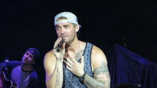 Brett Young quotCase You Didnt Knowquot Live  BBampT Pavilion [upl. by Irwin398]