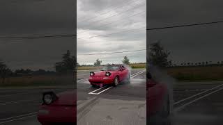 Girlfriends first ever burnout  NA Miata [upl. by Piggy]