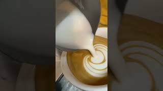 Oatly milk baristas latteartclass coffeeart coffee latteart coffeedecoration latte coffeart [upl. by Llevron]