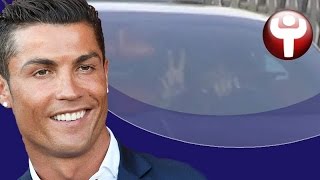 Cristiano firma la paz tras su enfado ante Las Palmas [upl. by Ennovihs]