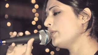 Kashmiri SongShazia Bashir Che Kamu Soni Maini [upl. by Hyacinthie]