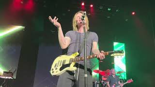 Goo Goo Dolls  Long Way Down Rockford IL 11522 [upl. by Aigneis]