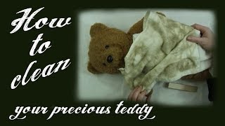 Cleaning A Vintage Collectable Or Soft Toy Teddy Bear  Alices Bear Shop [upl. by Kciregor521]