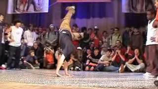 Bboy Junior amp bboy Wezyr VS TipTopT Flying Buddha Well BFL 2004 [upl. by Squier]