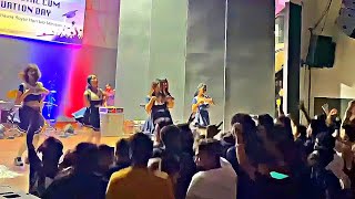 T Romana College Cheerleaders Dance  2 Phut Hon  Freshers Social Cum Graduation Day [upl. by Dnanidref817]