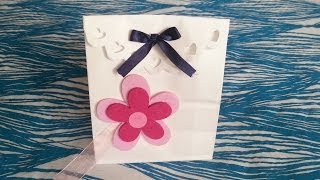 TUTORIAL riciclare i SACCHETTI DI CARTA come PACCHETTI REGALO [upl. by Ennazor]