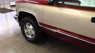 1992 GMC Sierra K1500 5 Speed V8 4x4 Hometown Motors of Wausau Used Cars [upl. by Teeter]