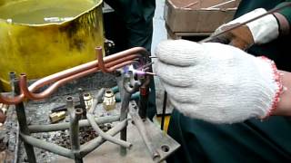 Copper copper brazing with Oweld oxyhydrogen gas generator [upl. by Yrojram]