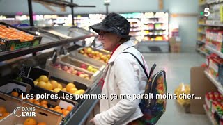 Inflation  de plus en plus de Français dans les magasins de déstockage  Reportage 23052022 [upl. by Elwood898]