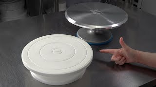 Plastic vs Metal Cake Turntable  Cake Decorating For Beginners [upl. by Airotkciv]