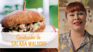 Sanduíche de Salada Waldorf e Água fresca de Melão [upl. by Ulphiah]