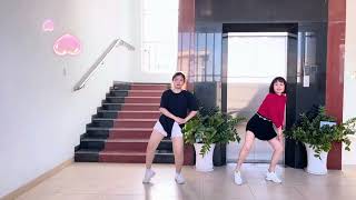 Môi Chạm Môi Dance  Phiên bản Các Quý Cô [upl. by Killoran]