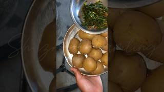 How to eat usineko Aalu tutorial🤣 cookwithshaznah boiledpotatoes usinekoaalu jimbukoachar fypシ [upl. by Eelek]