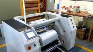 POLYROLL  Rebobinadora Automatica de Stretch  Stretch Rewinder [upl. by Dorren976]