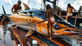 How American fishermen catch yellowfin tuna the fastest catching millions with longline fishing [upl. by Florinda]