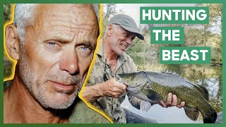 Jeremy Wade Hunts A Giant Murray Cod In Australia  Jeremy Wades Dark Waters [upl. by Elder728]