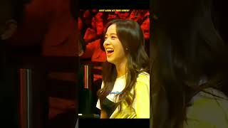 LISAS REACTION WHEN SHE DID THAT MOVElisablackpinkroséjisoojennieshorts100kviews1million [upl. by Einej]