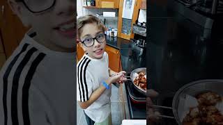 Gordon Ramsay VS 8 Year Old Wings [upl. by Dionisio]